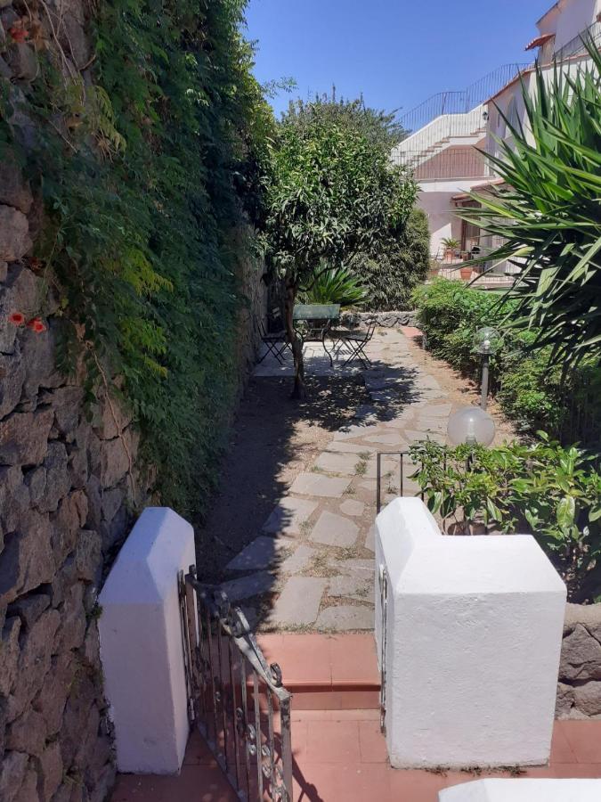 Residence Aegidius Ísquia Exterior foto