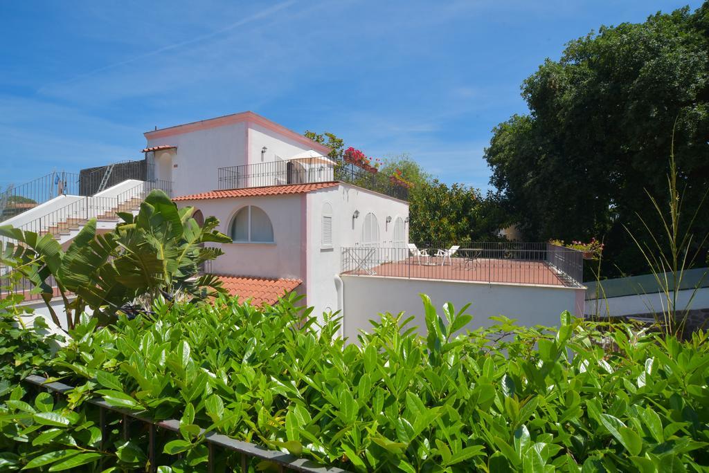 Residence Aegidius Ísquia Exterior foto